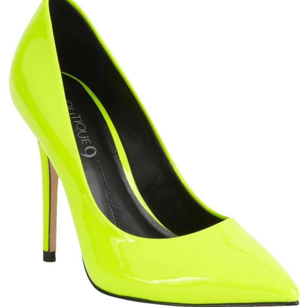 Neon Yellow Boutique 9 Justine pumps size 6 heel